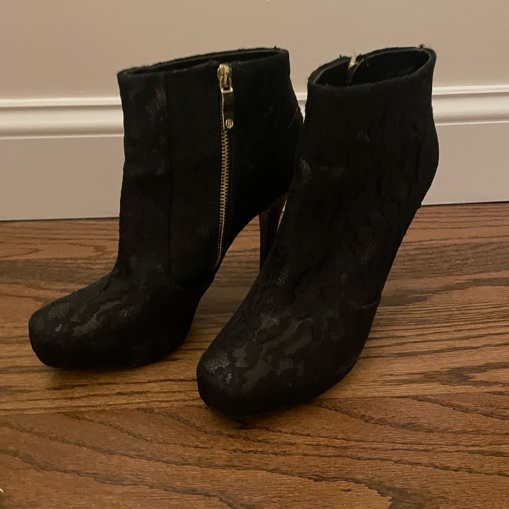House of Harlow lace booties